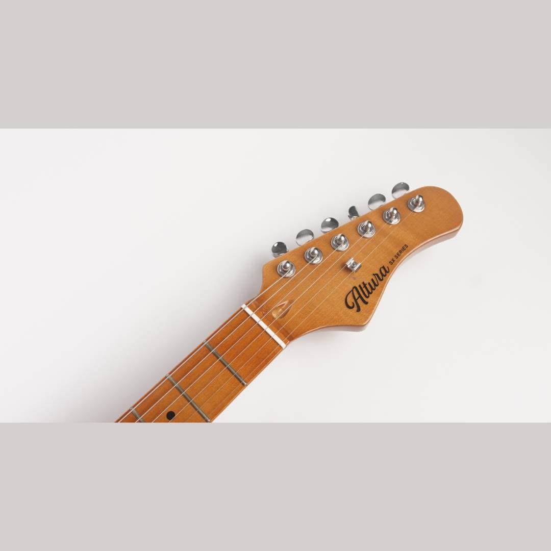 Altura SX Standard (Vintage White) - Front Headstock