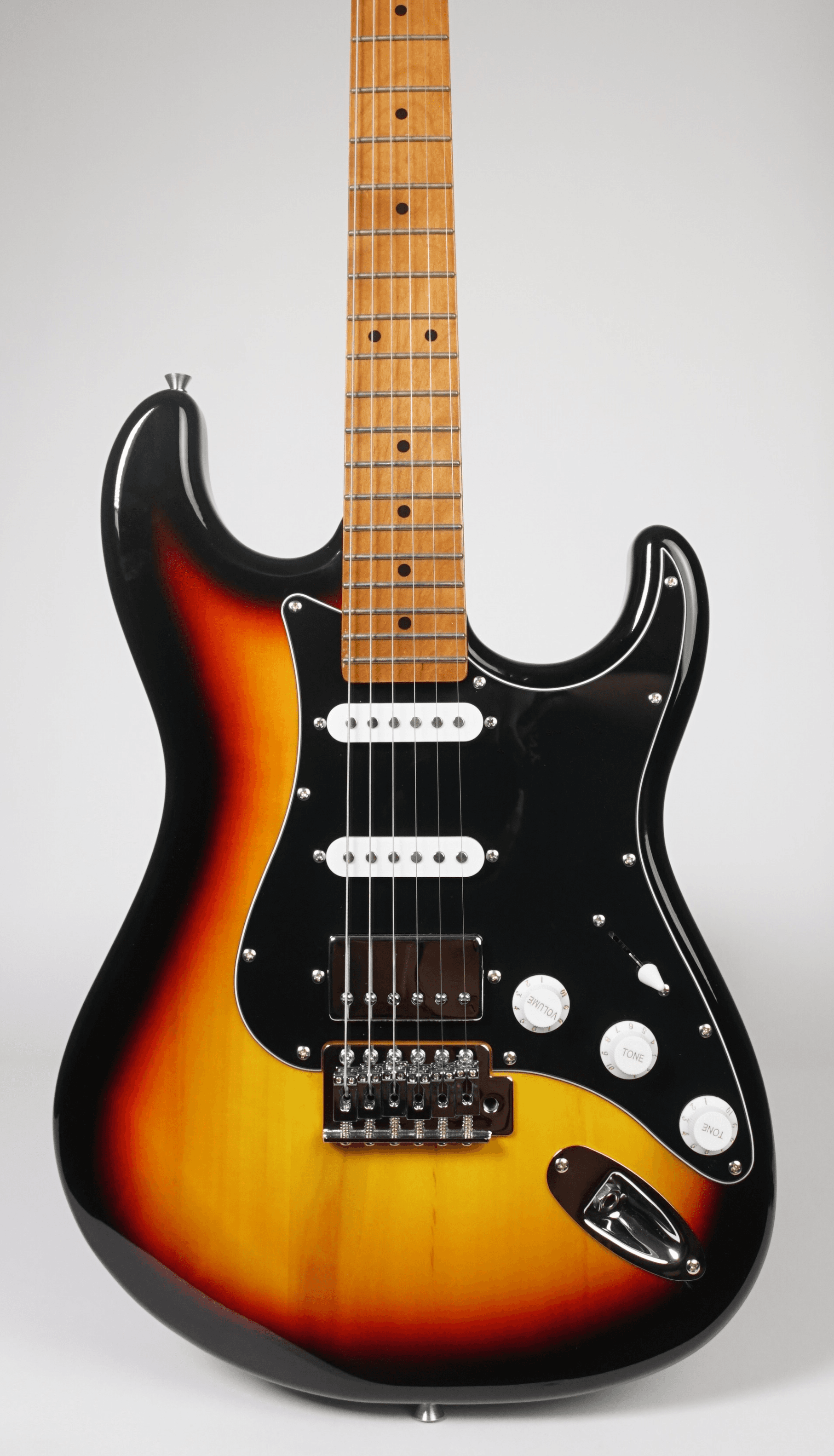 Altura SX Standard (Sunburst) - Front Half