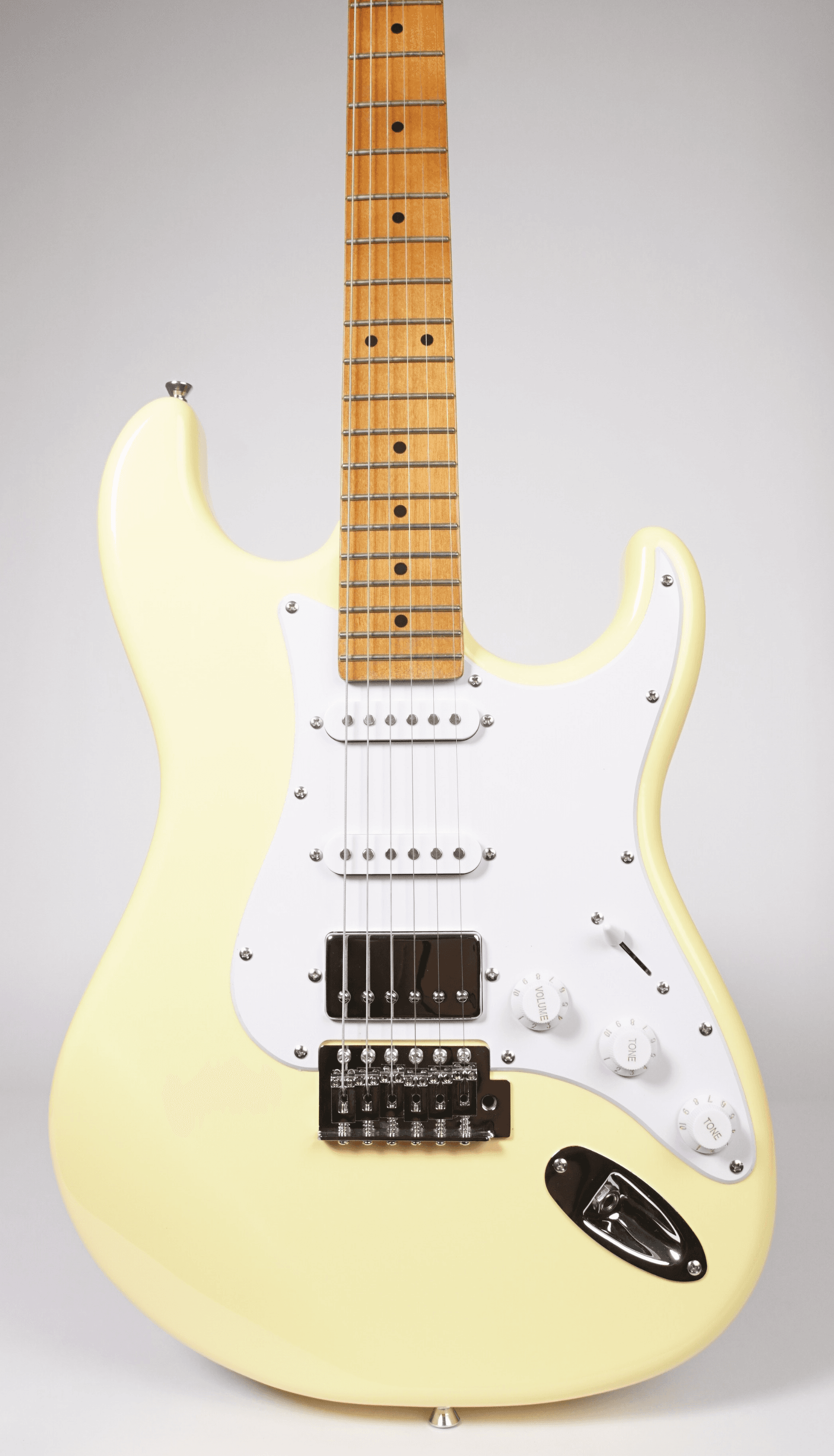 Altura SX Standard (Vintage White) - Front Half