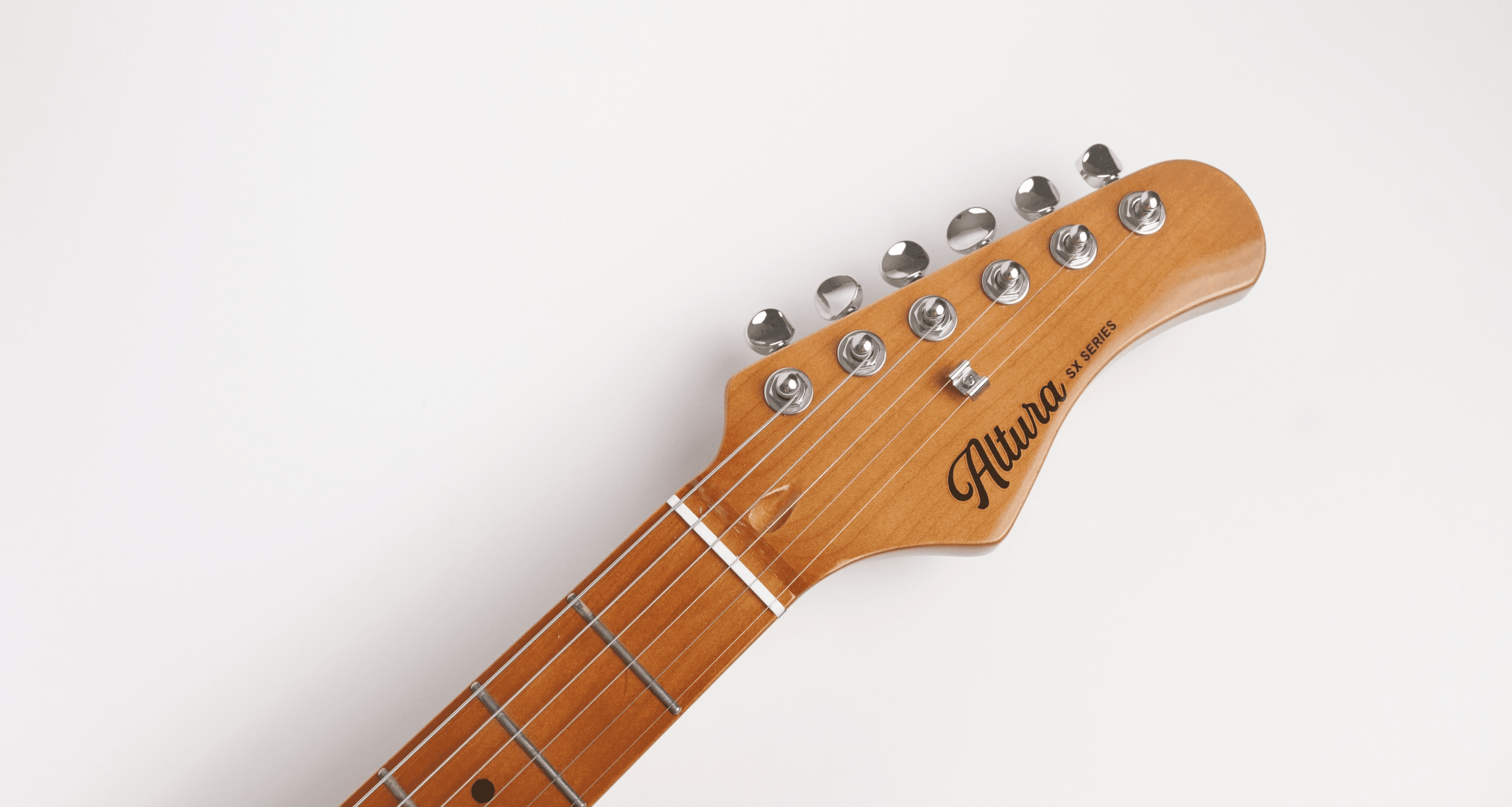 Altura SX Standard (Red) - Front Headstock