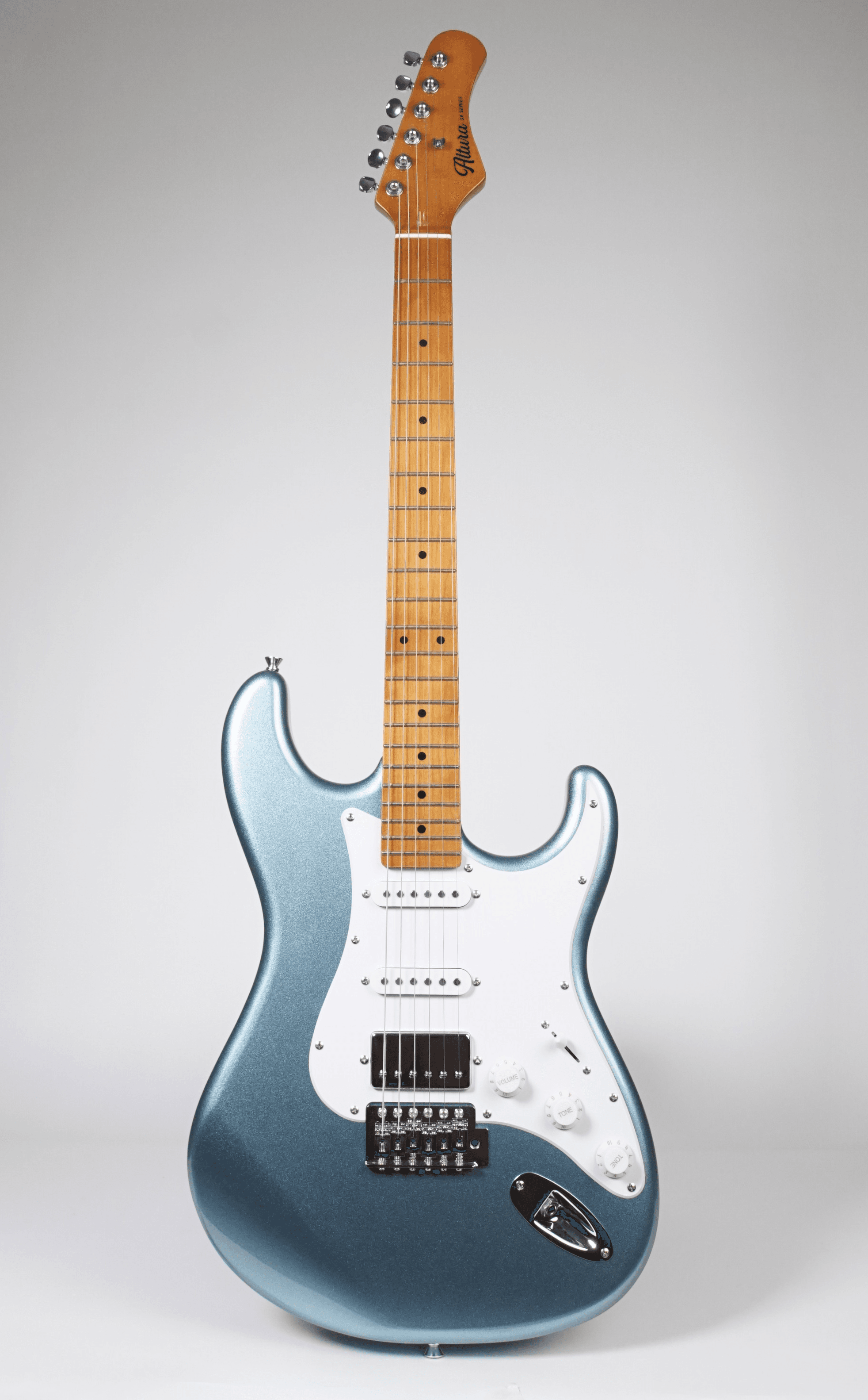 Altura SX Standard (Lake Placid Blue) - Front Full